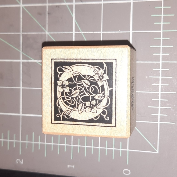 Monogram rubber stamps square with floral vine - Picture 9 of 16